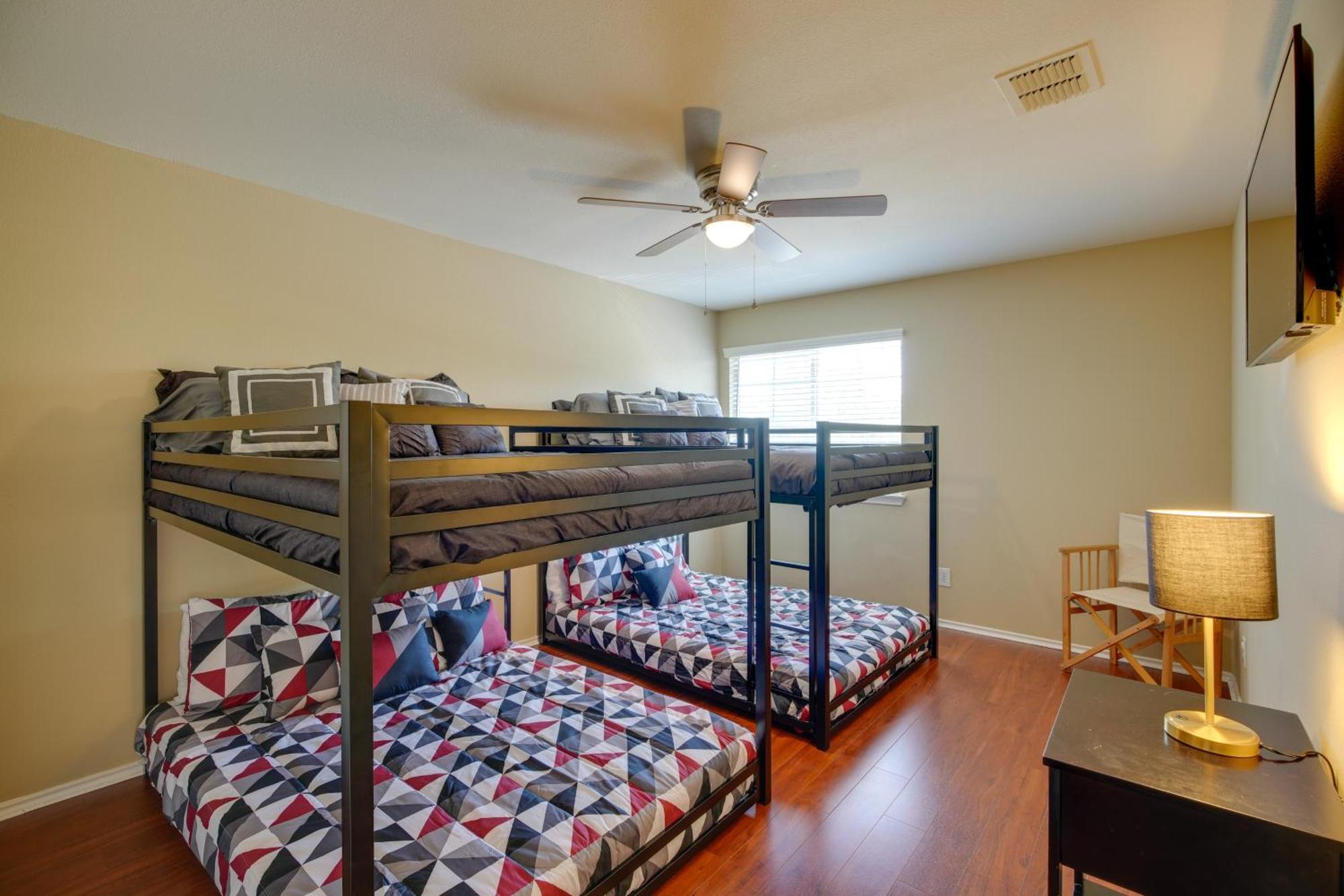 San Antonio Home With Pool Access Near Lackland Afb Εξωτερικό φωτογραφία