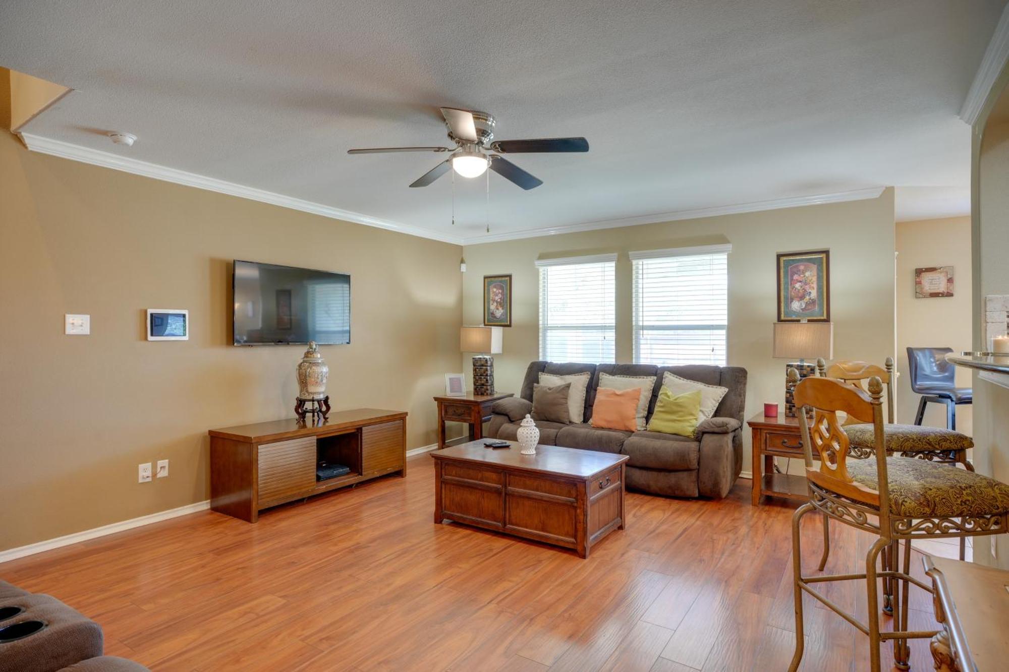 San Antonio Home With Pool Access Near Lackland Afb Εξωτερικό φωτογραφία